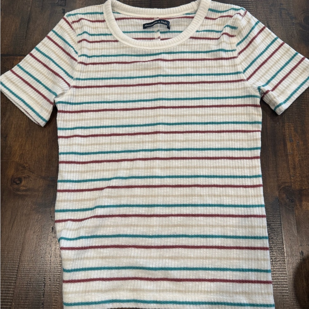 Abercrombie & Fitch Cream Short Sleeve Ribbed Top with Teal & Burgundy~Size med